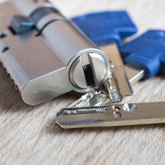 serrure urgent depannage 83 var fréjus toulon saint raphael